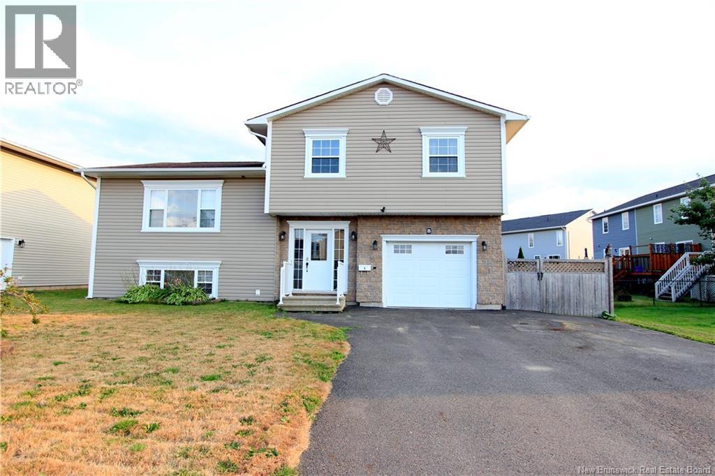 8 Hallihan Drive, Oromocto, New Brunswick