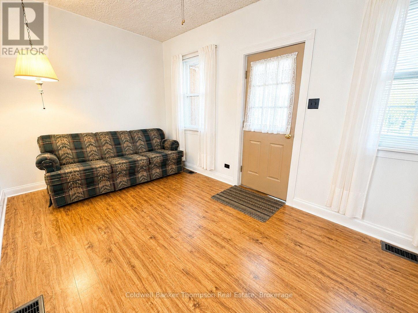 18 Eagle Lake Road, South River, Ontario  P0A 1X0 - Photo 8 - X13724712