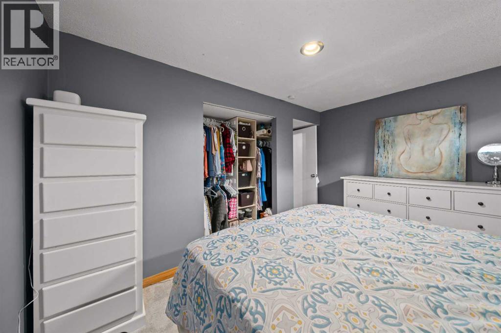 46 Westwood Drive SW, Calgary, Alberta  T3C 2V7 - Photo 25 - A2340895