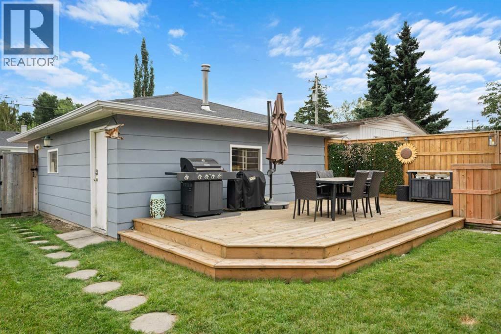46 Westwood Drive SW, Calgary, Alberta  T3C 2V7 - Photo 32 - A2340895