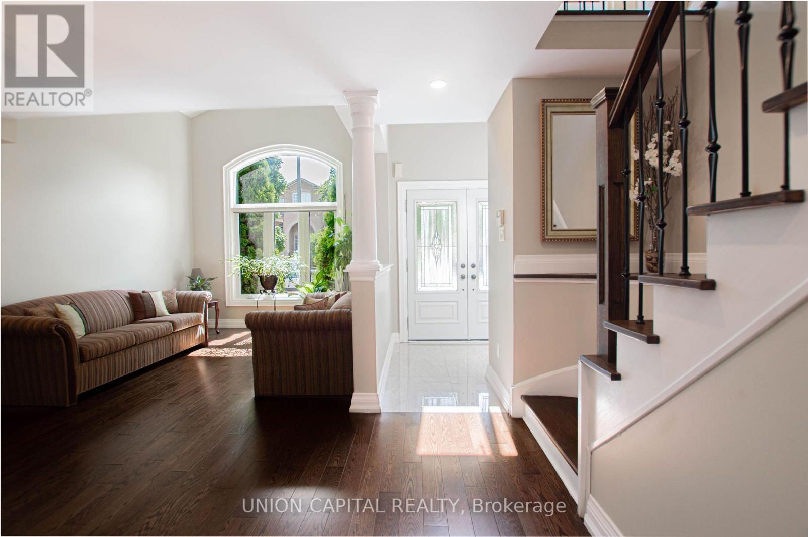 28 Sail Crescent, Vaughan, Ontario  L6A 2Z2 - Photo 6 - N13724710