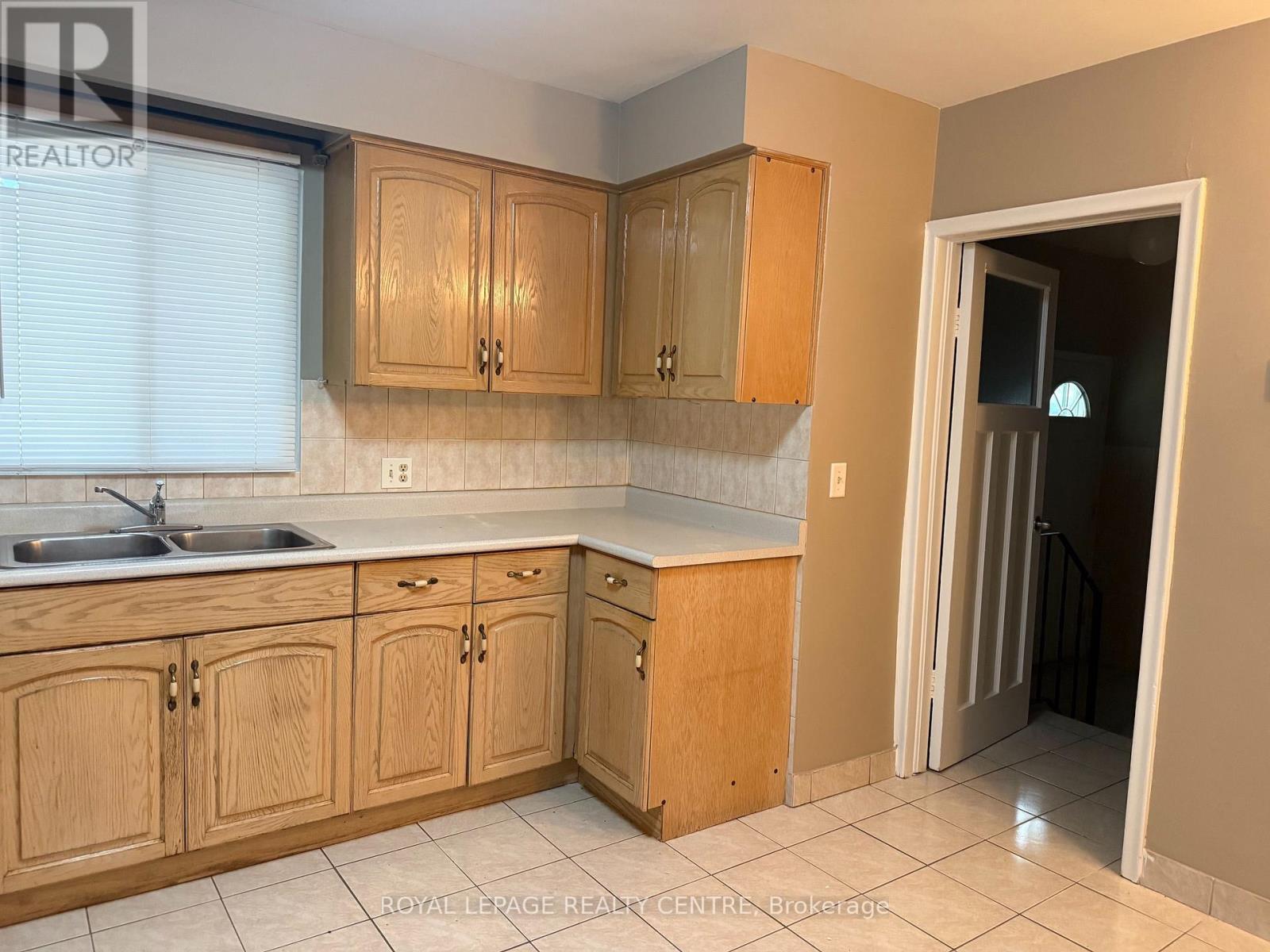 358 Derry Road West Road, Mississauga, Ontario  L5M 2B5 - Photo 8 - W13713088