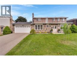 8 BLUE SPRUCE Court, kitchener, Ontario