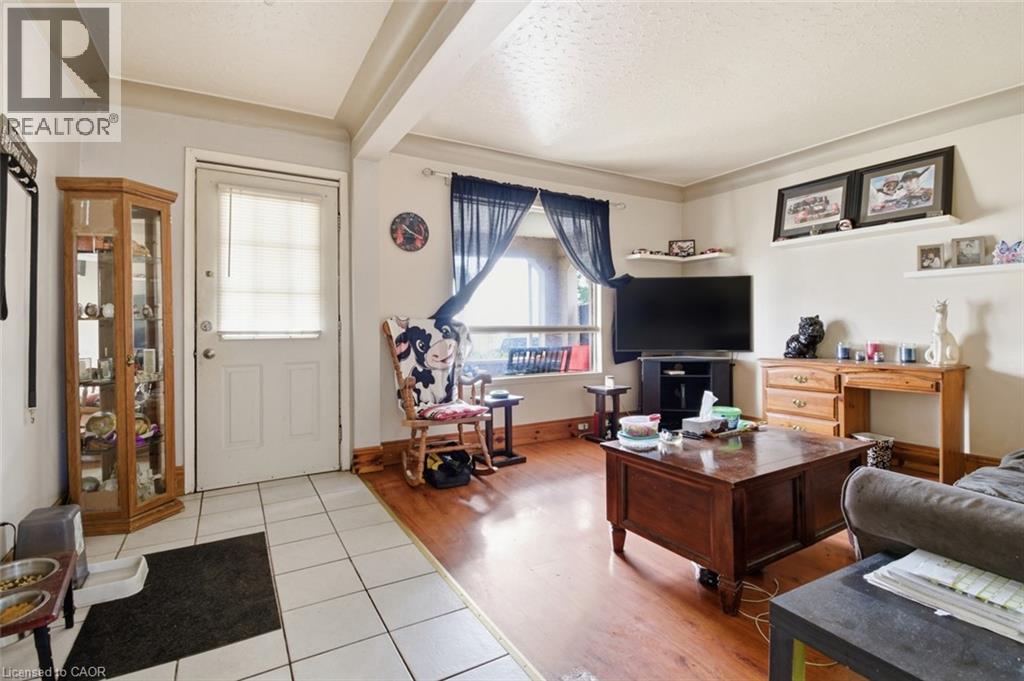 307 S Wallace Avenue S, Welland, Ontario  L3B 1R8 - Photo 25 - 40823281