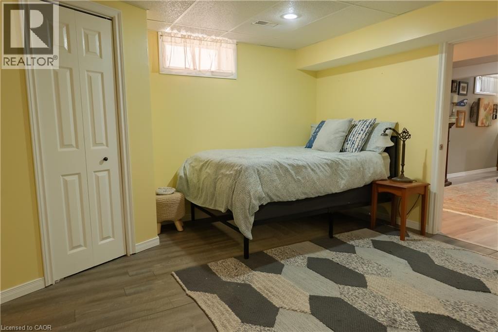 54 Republic Avenue, Hamilton, Ontario  L9B 2G7 - Photo 22 - 40859175