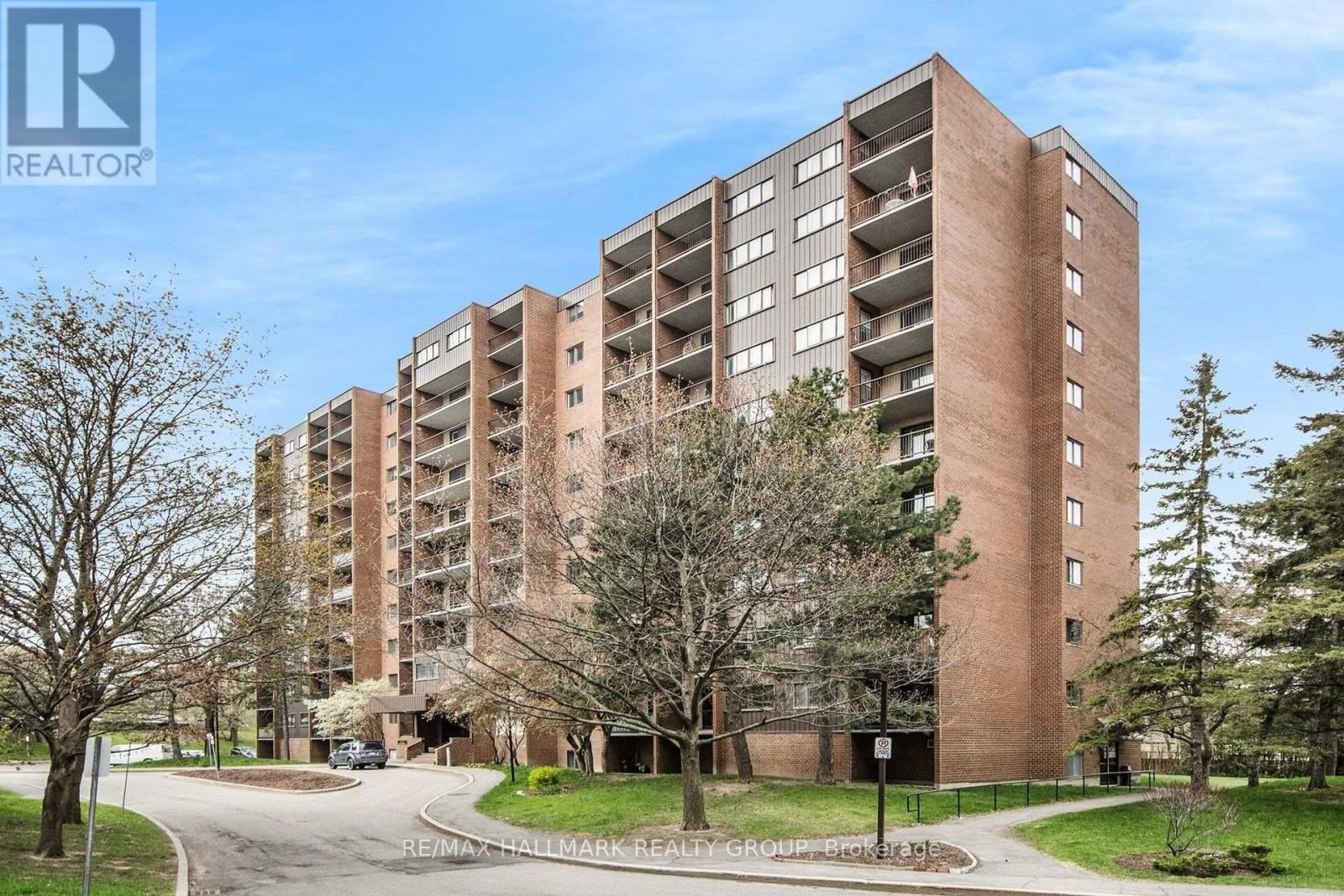 401 - 2630 SOUTHVALE CRESCENT, ottawa, Ontario