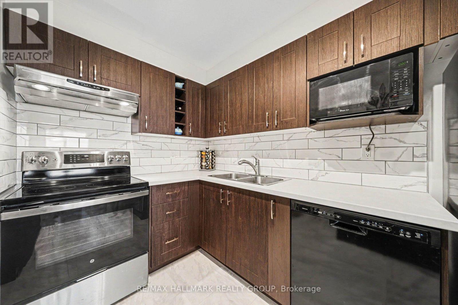 401 - 2630 Southvale Crescent, Ottawa, Ontario  K1B 4S8 - Photo 11 - X13724780