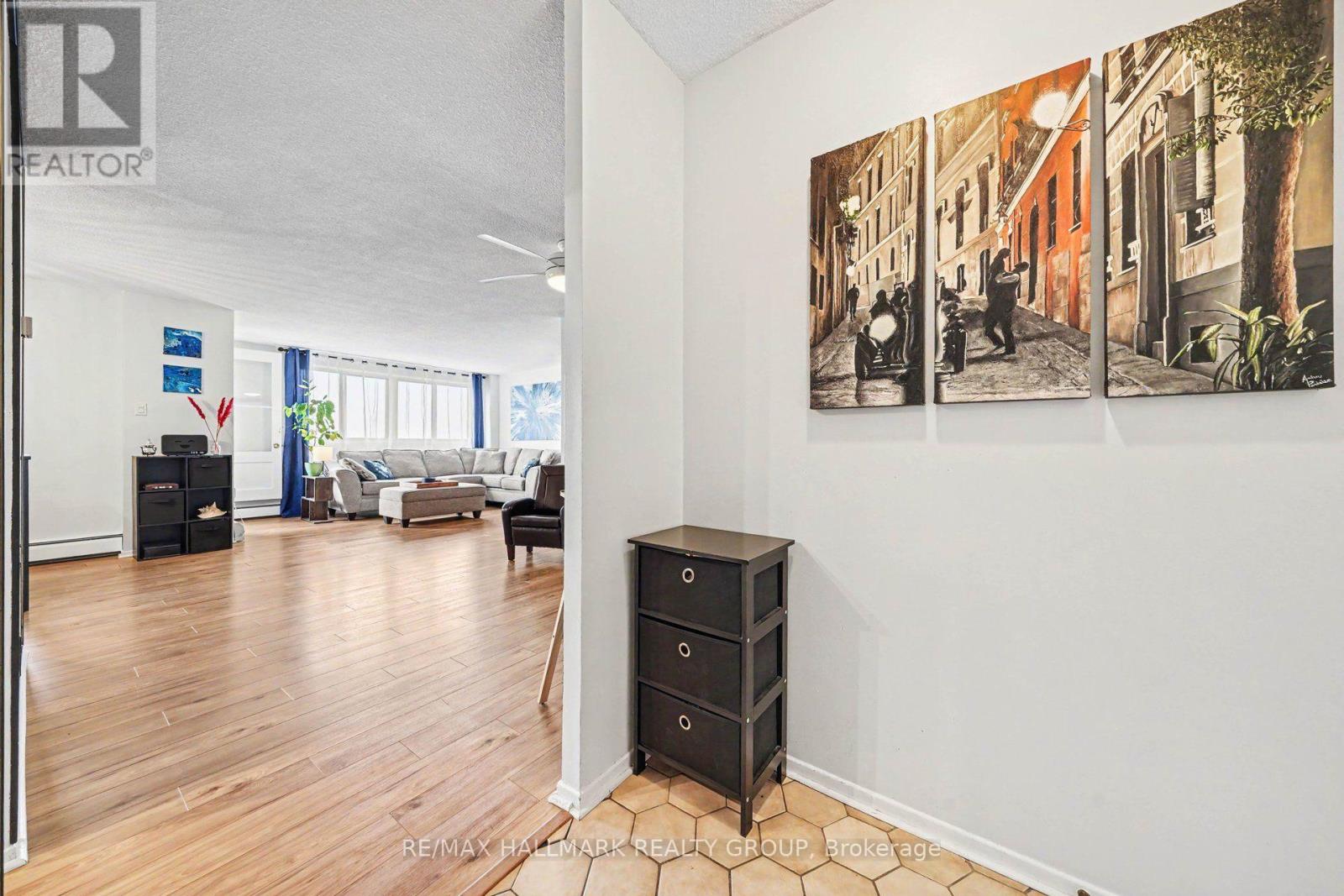 401 - 2630 Southvale Crescent, Ottawa, Ontario  K1B 4S8 - Photo 3 - X13724780