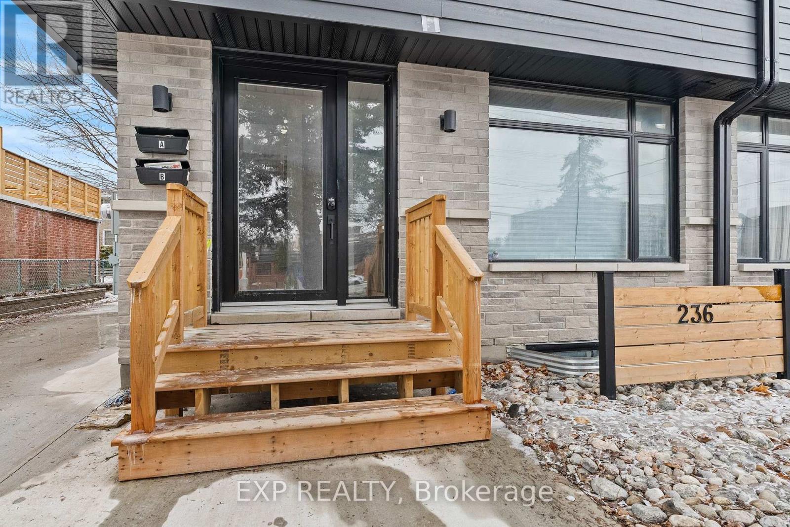236 WOODROFFE AVENUE, Ottawa, Ontario