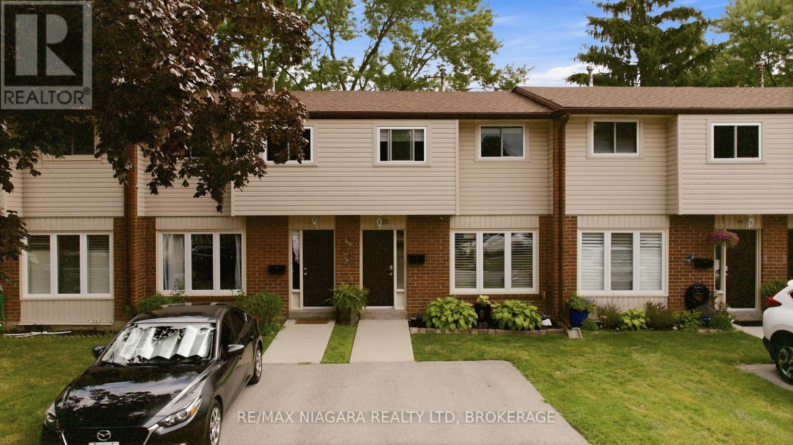 35 - 2 WEIDEN STREET, St. Catharines, Ontario