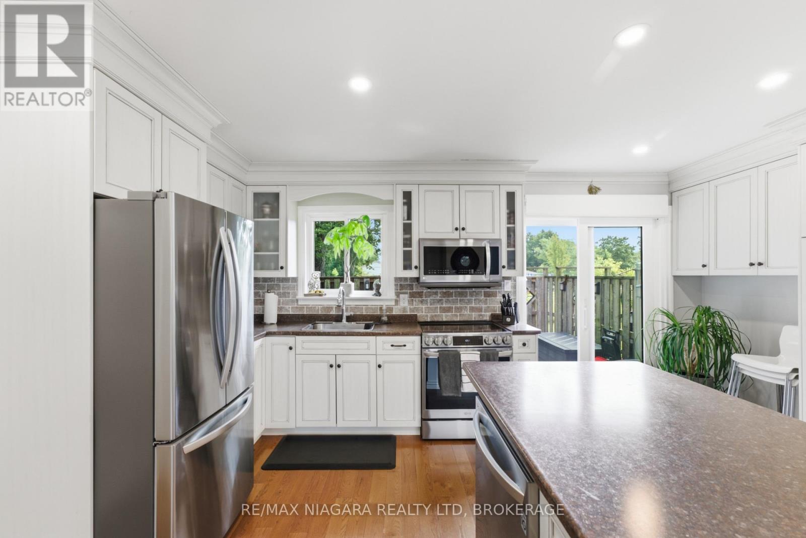 35 - 2 Weiden Street, St. Catharines, Ontario  L2M 6W5 - Photo 6 - X13724760
