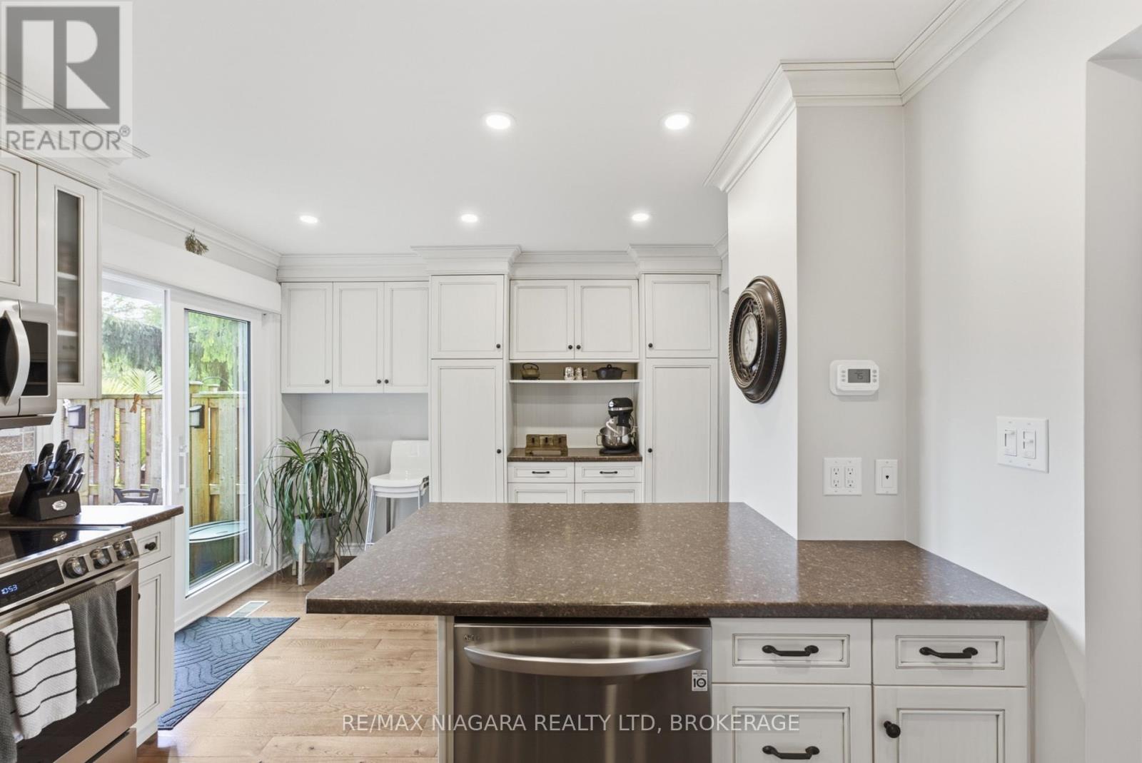 35 - 2 Weiden Street, St. Catharines, Ontario  L2M 6W5 - Photo 7 - X13724760