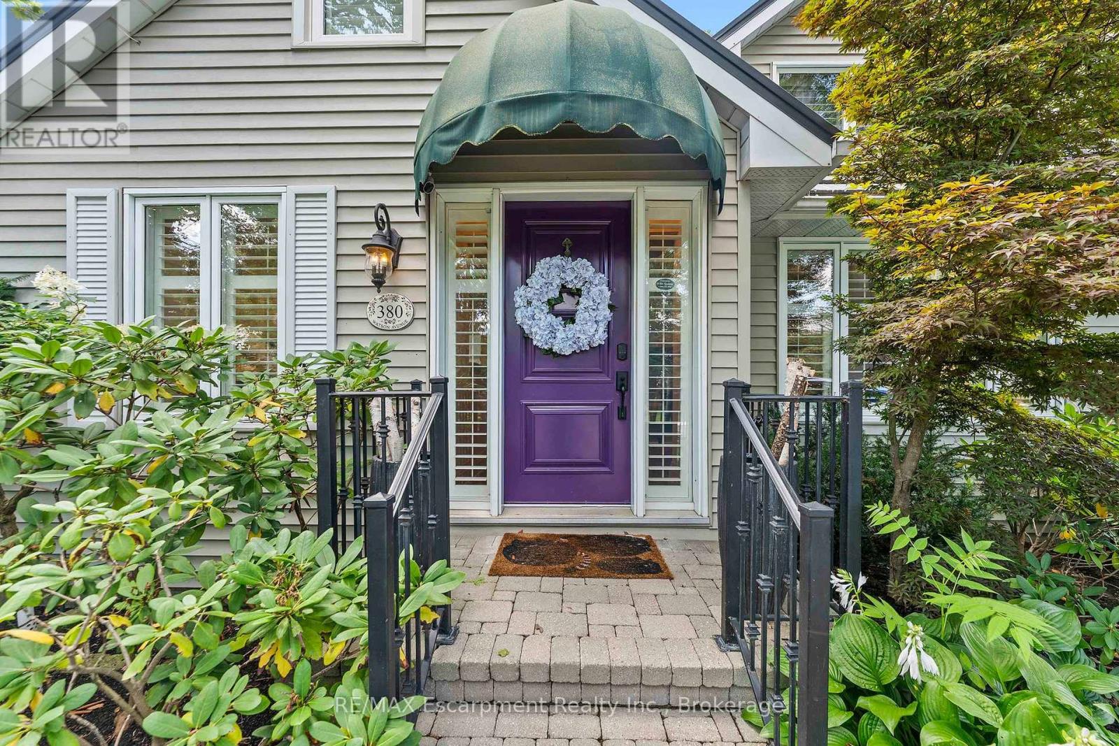 380 Watson Avenue, Oakville, Ontario  L6J 3V8 - Photo 2 - W13724754