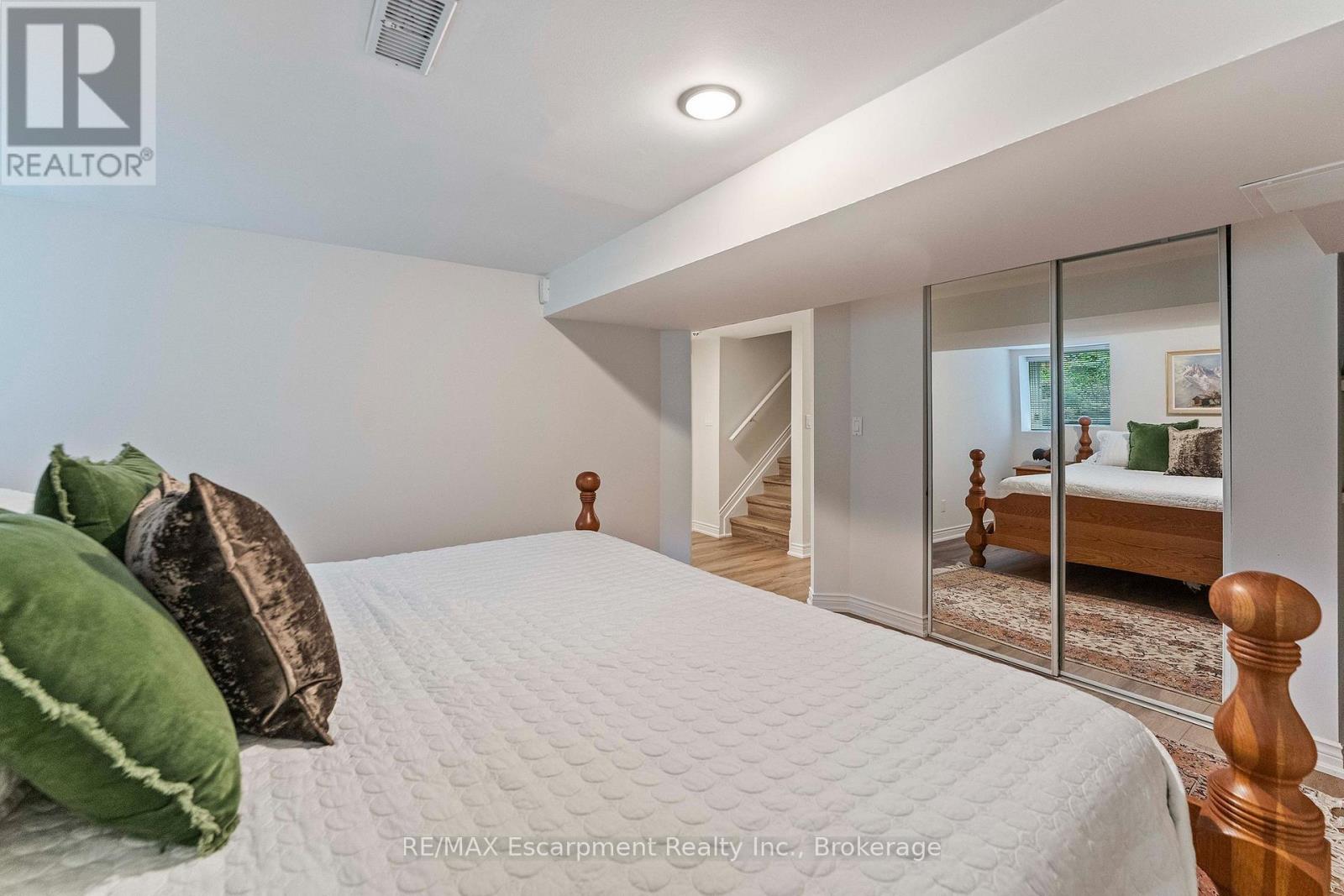 380 Watson Avenue, Oakville, Ontario  L6J 3V8 - Photo 38 - W13724754