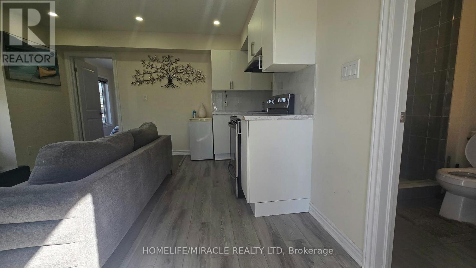 771 Chinook Path, Oshawa, Ontario  L1H 0A7 - Photo 15 - E13724726