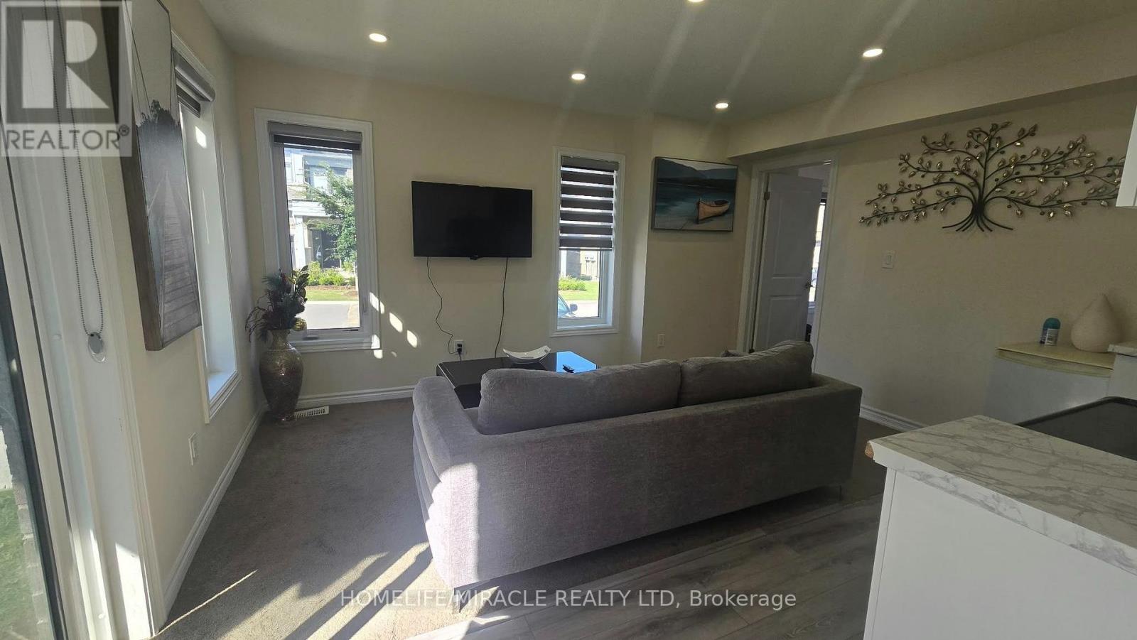 771 Chinook Path, Oshawa, Ontario  L1H 0A7 - Photo 19 - E13724726