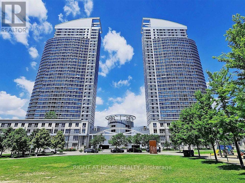 1615 - 36 LEE CENTRE DRIVE, Toronto, Ontario