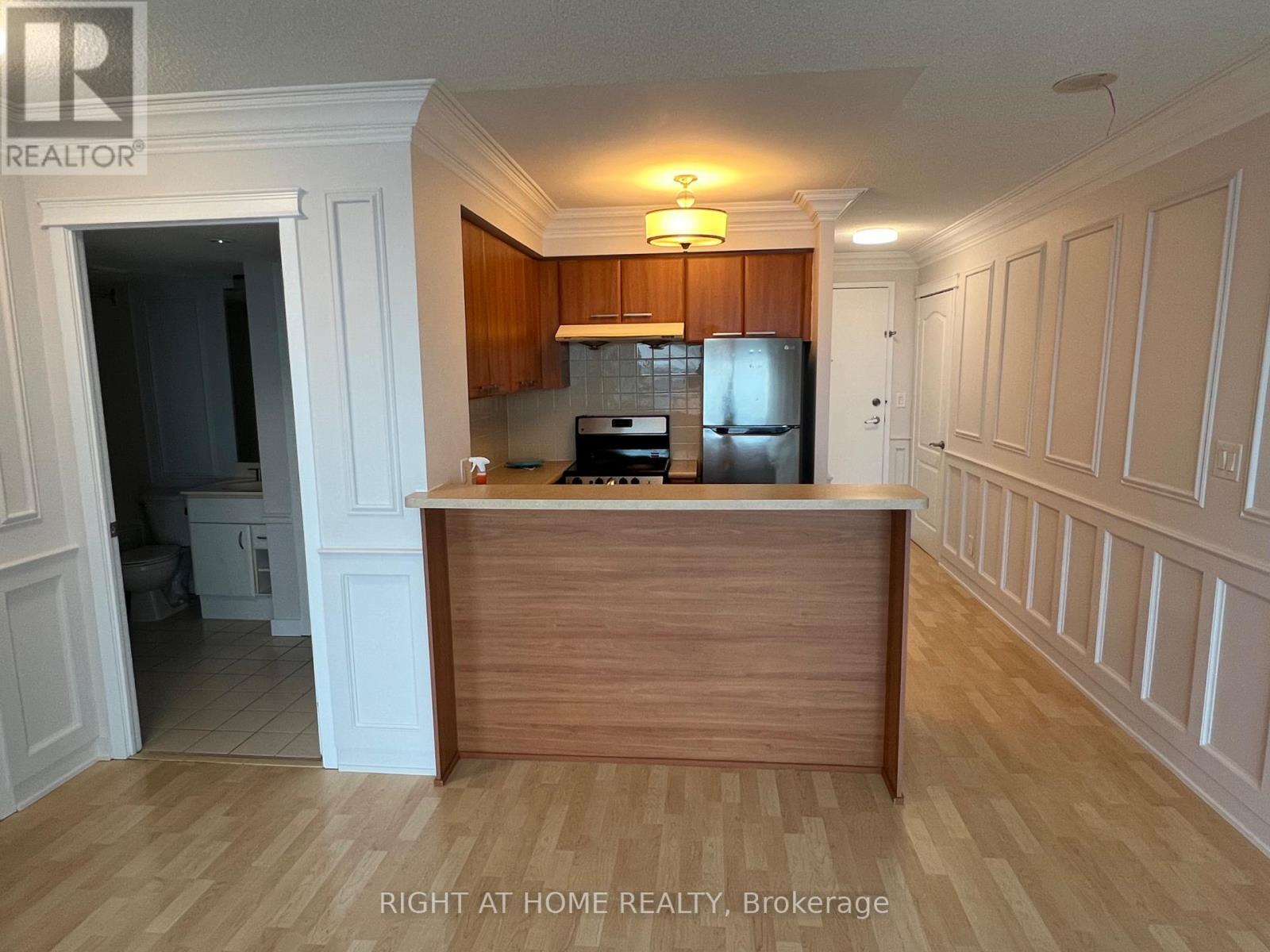 1615 - 36 Lee Centre Drive, Toronto, Ontario M1H 3K2 - Photo 5 - E13724728