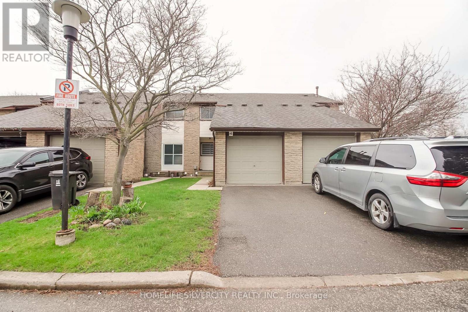 4 - 50 SILVERBELL GROVE, Toronto, Ontario