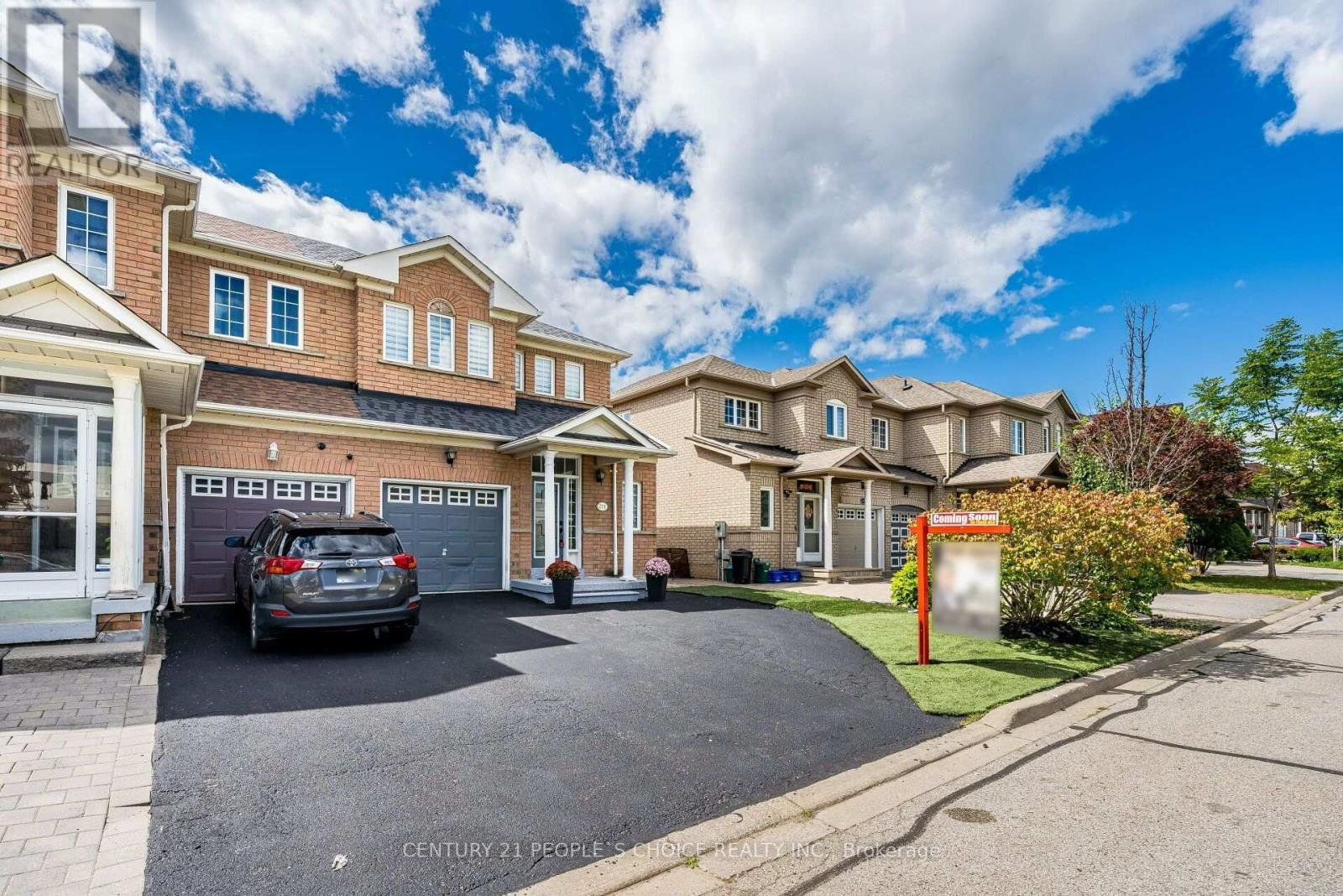 211 Wildberry Crescent, Vaughan, Ontario  L4H 2H7 - Photo 3 - N13724756