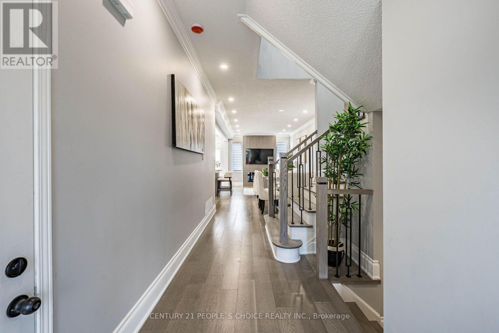 211 Wildberry Crescent, Vaughan, Ontario  L4H 2H7 - Photo 5 - N13724756