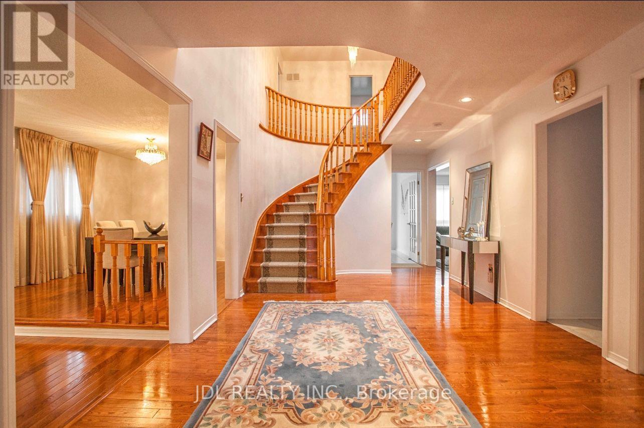 MASTER BEDROOM 2ND FLOOR - 101 SUMMERDALE DR DRIVE, Markham, Ontario