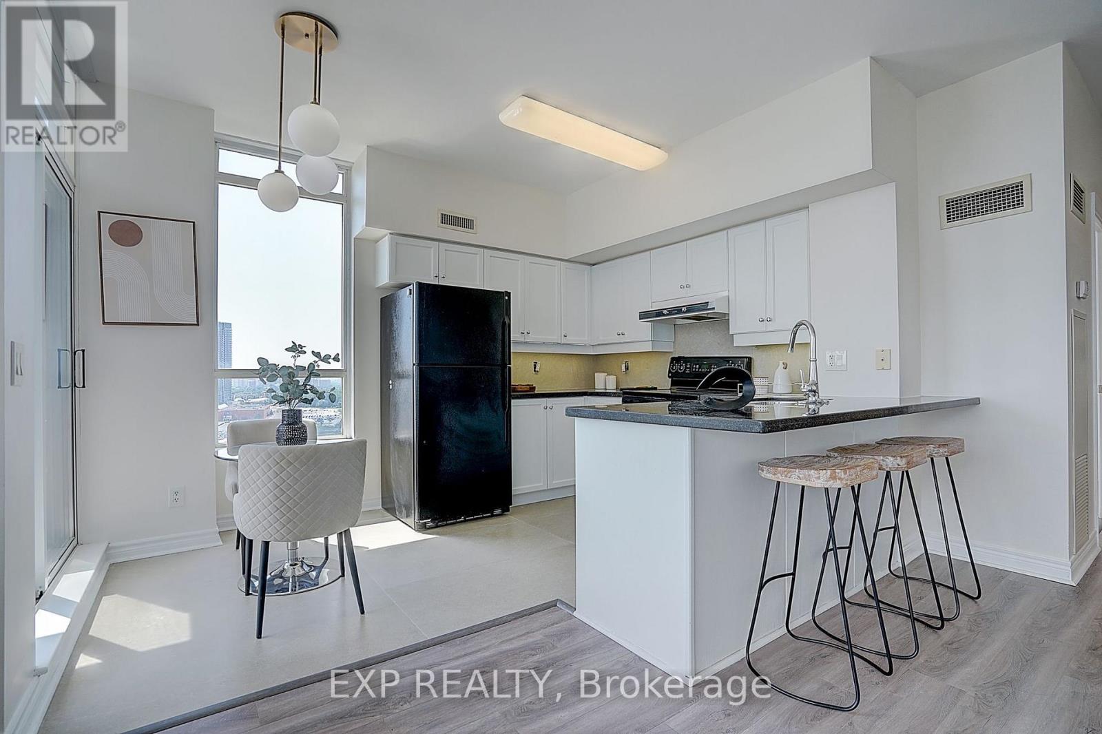 1404 - 60 Disera Drive, Vaughan, Ontario  L4J 9G1 - Photo 13 - N13724798