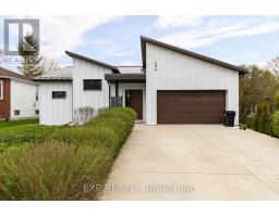 236 COX MILL ROAD, Barrie, Ontario