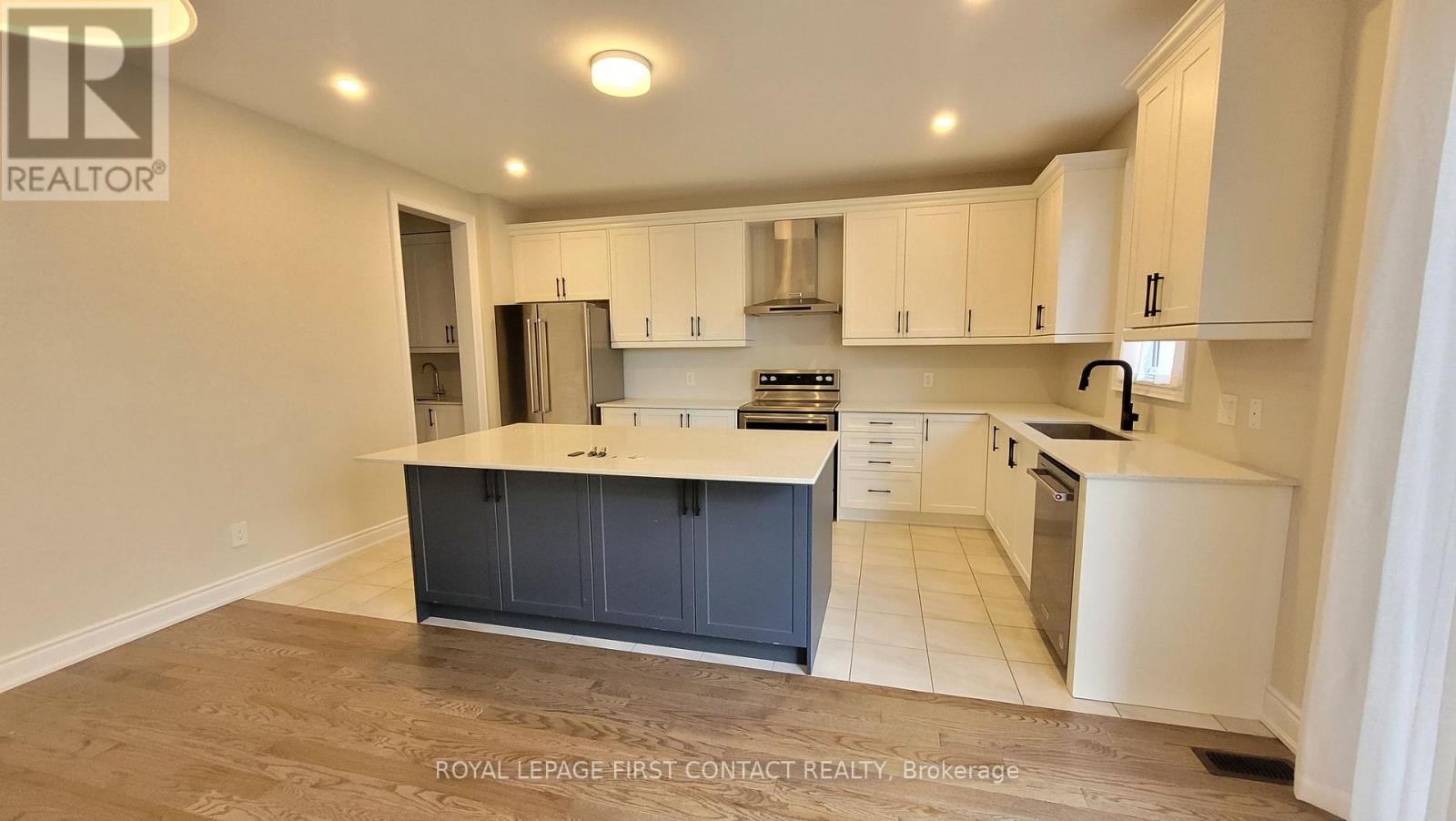 113 Bearberry Road, Springwater, Ontario  L0L 1Y3 - Photo 14 - S13724800
