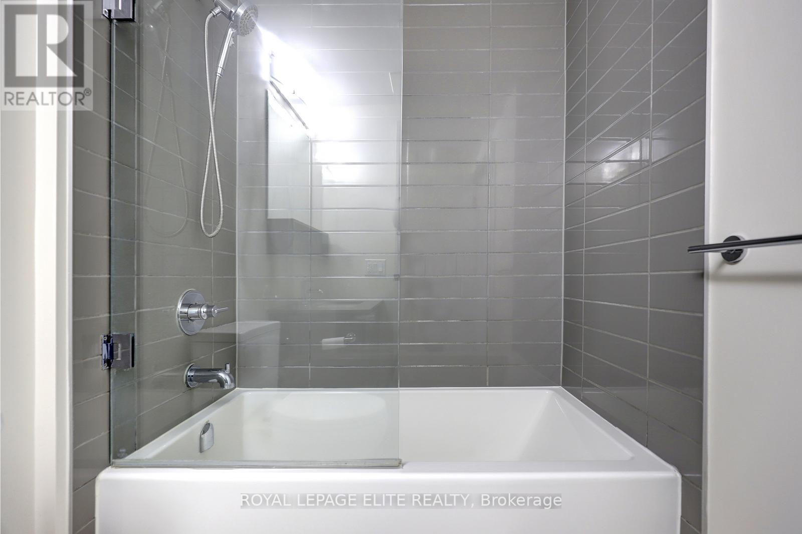 303 - 340 Plains Road E, Burlington, Ontario  L7T 2C8 - Photo 20 - W13537660