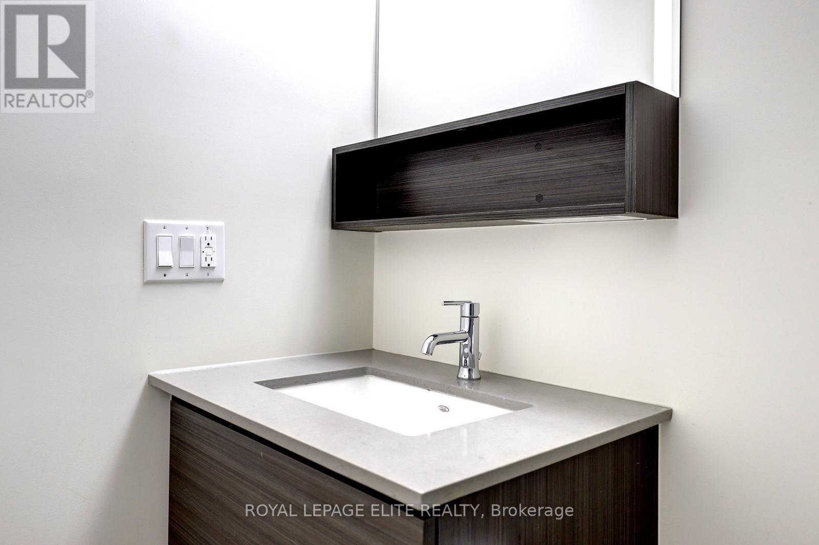 303 - 340 Plains Road E, Burlington, Ontario  L7T 2C8 - Photo 21 - W13537660