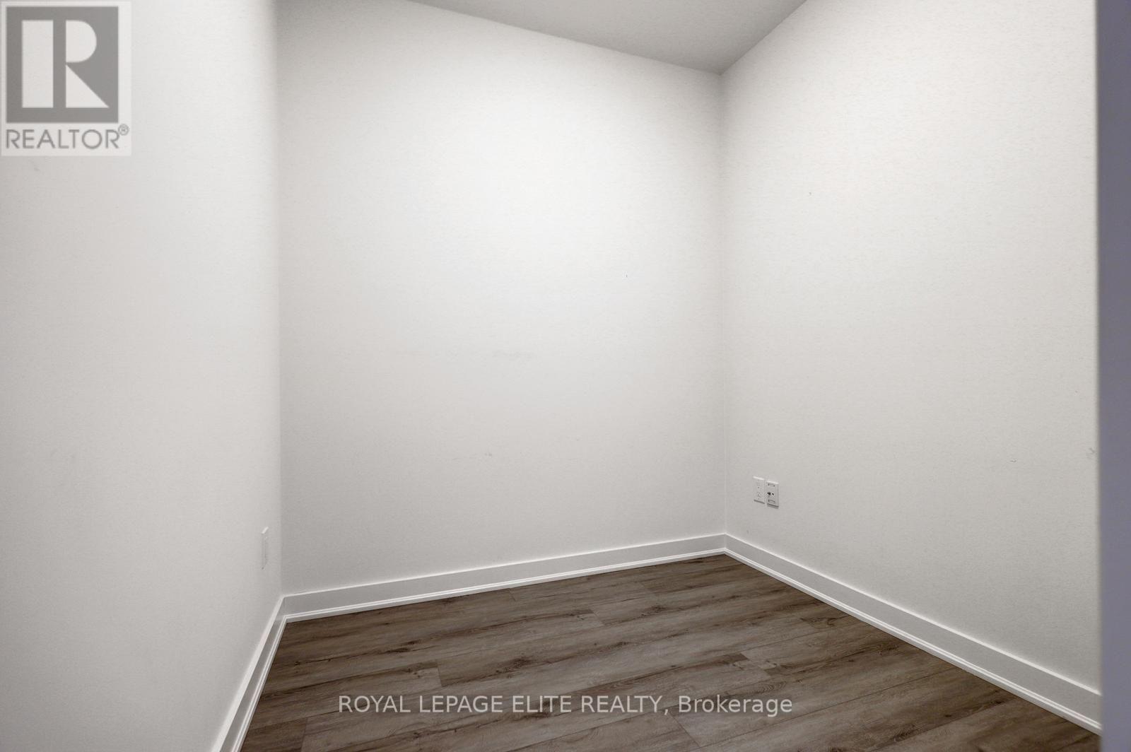 303 - 340 Plains Road E, Burlington, Ontario  L7T 2C8 - Photo 9 - W13537660