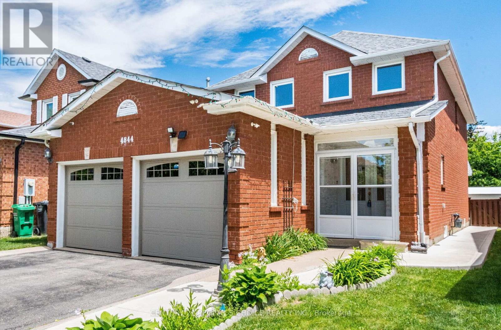 4844 Owl Circle, Mississauga, Ontario  L4Z 2P7 - Photo 3 - W13724772