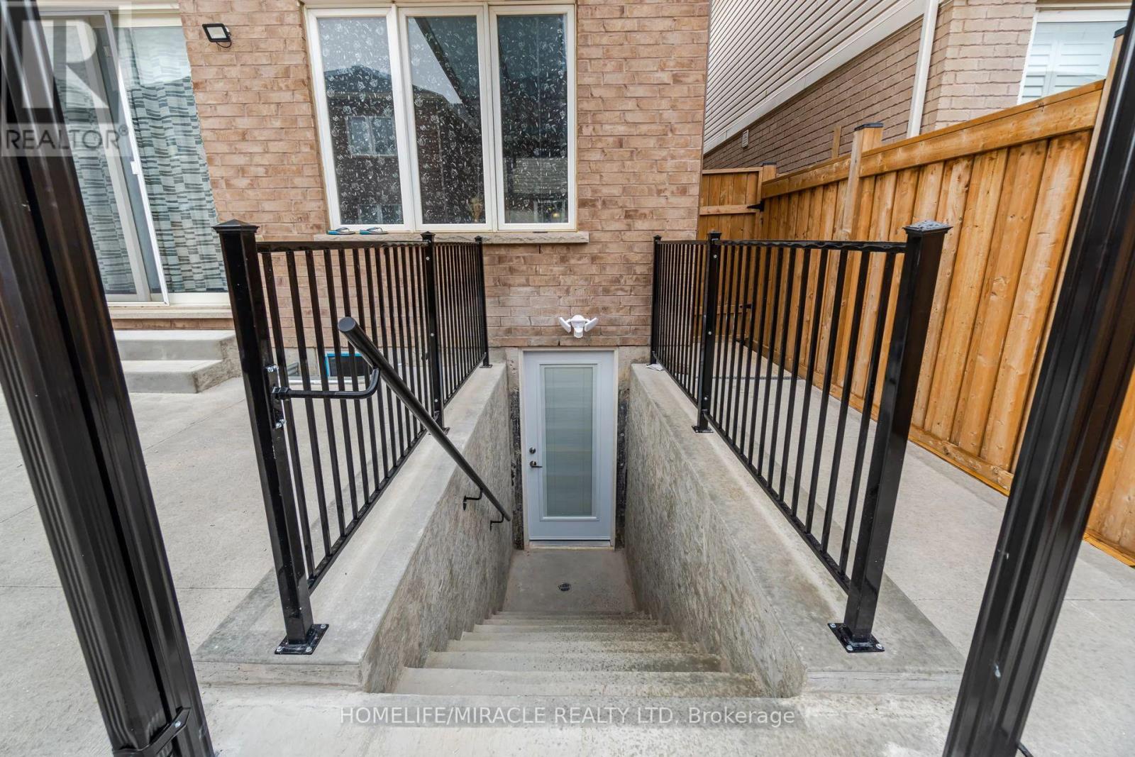 2 - 15 Averill Road, Brampton, Ontario  L7A 5A7 - Photo 22 - W13724774