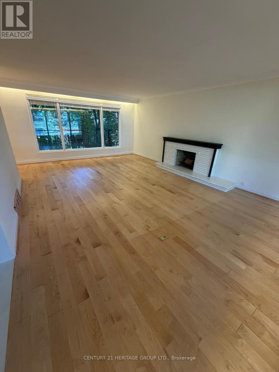 Main - 17 Hi Mount Drive, Toronto, Ontario  M2K 1X3 - Photo 10 - C13724392