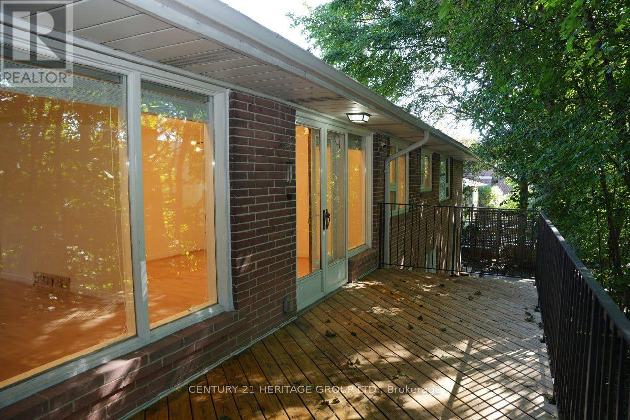 Main - 17 Hi Mount Drive, Toronto, Ontario  M2K 1X3 - Photo 22 - C13724392