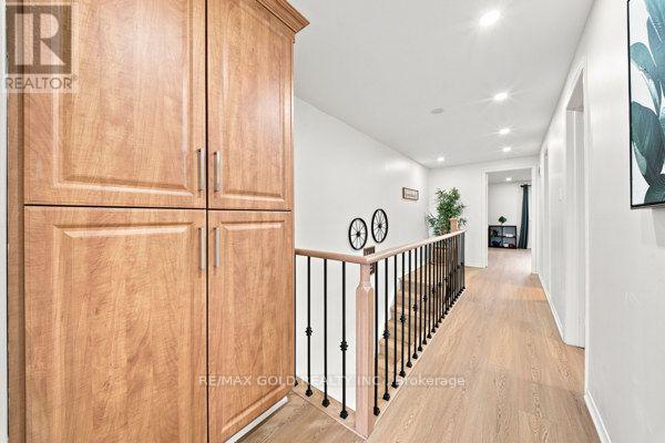 391 Assiniboine Trail, Mississauga, Ontario  L5R 2E6 - Photo 24 - W13724232