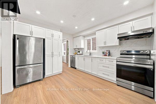 391 Assiniboine Trail, Mississauga, Ontario  L5R 2E6 - Photo 15 - W13724232