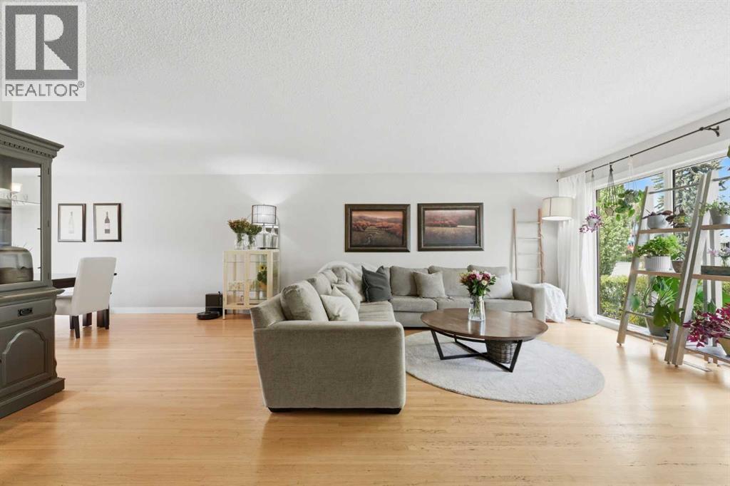 9 Foxwell Road SE, Calgary, Alberta  T2H 1A4 - Photo 5 - A2340827