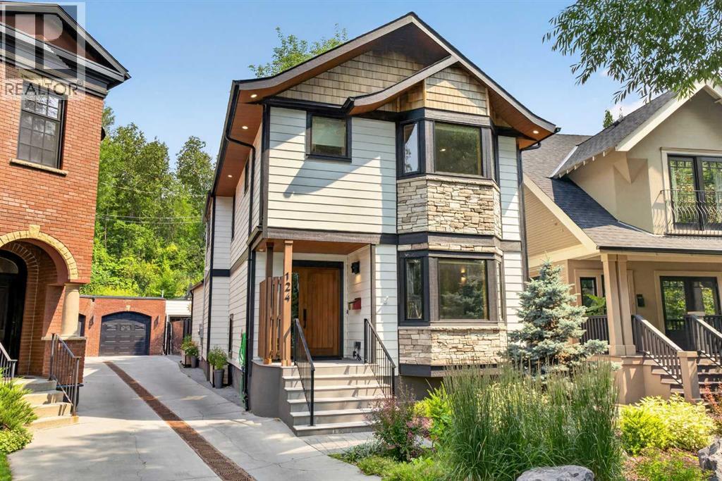 124 Garden Crescent SW, Calgary, Alberta  T2S 2H9 - Photo 2 - A2336540