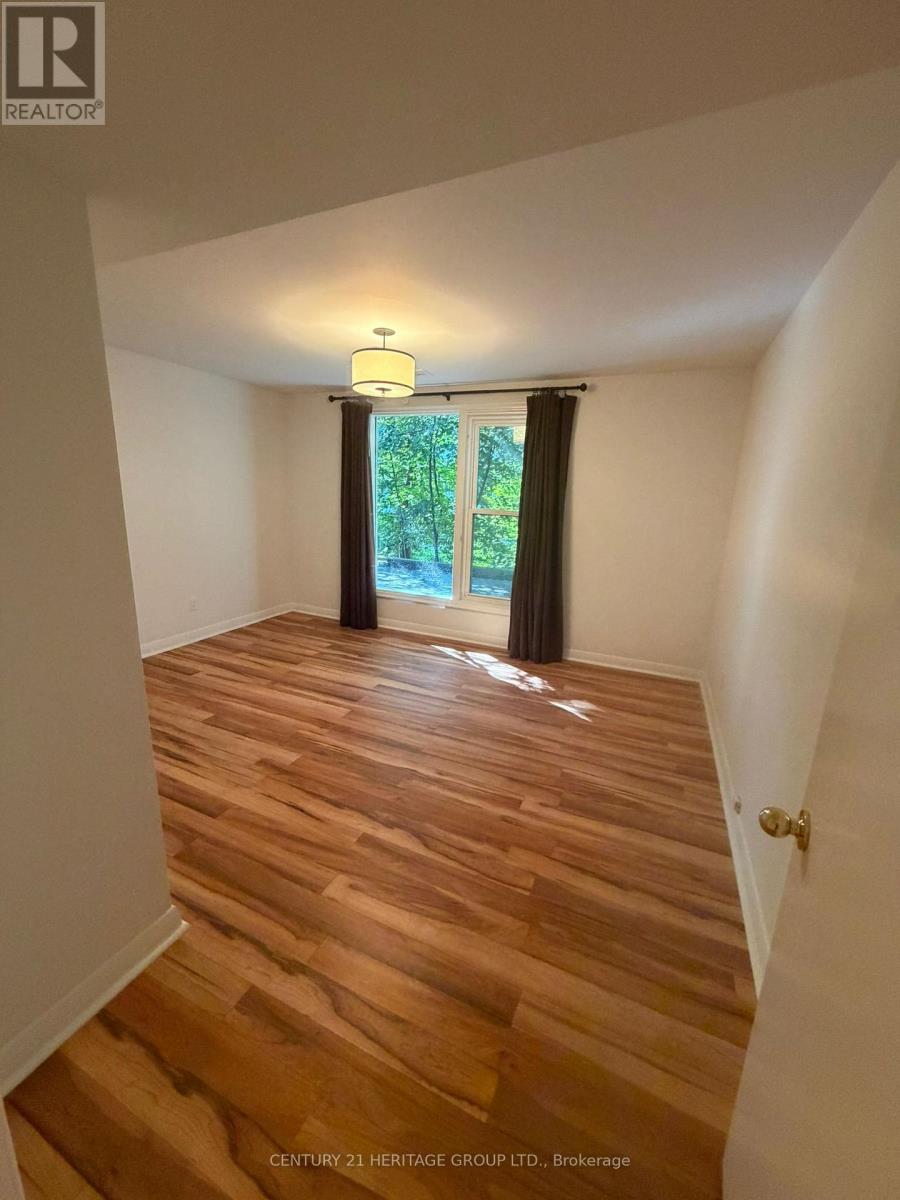 Bsmt - 17 Hi Mount Drive, Toronto, Ontario  M2K 1X3 - Photo 11 - C13724386