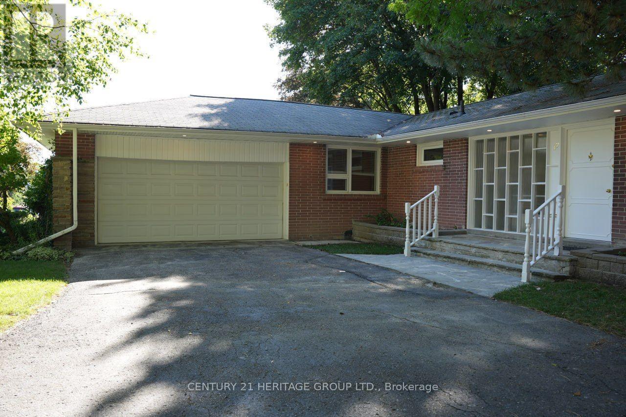 Bsmt - 17 Hi Mount Drive, Toronto, Ontario  M2K 1X3 - Photo 2 - C13724386