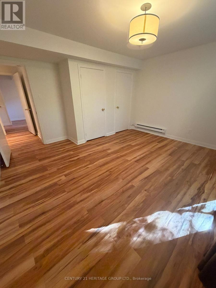 Bsmt - 17 Hi Mount Drive, Toronto, Ontario  M2K 1X3 - Photo 15 - C13724386