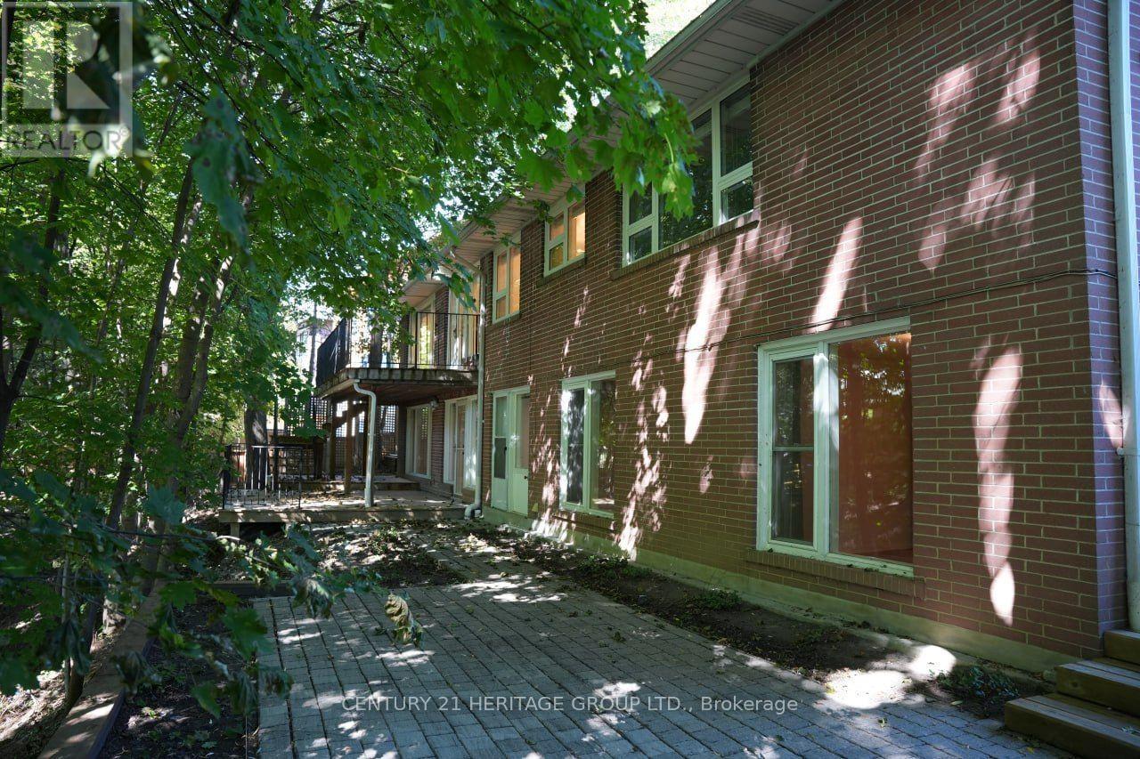 Bsmt - 17 Hi Mount Drive, Toronto, Ontario  M2K 1X3 - Photo 20 - C13724386