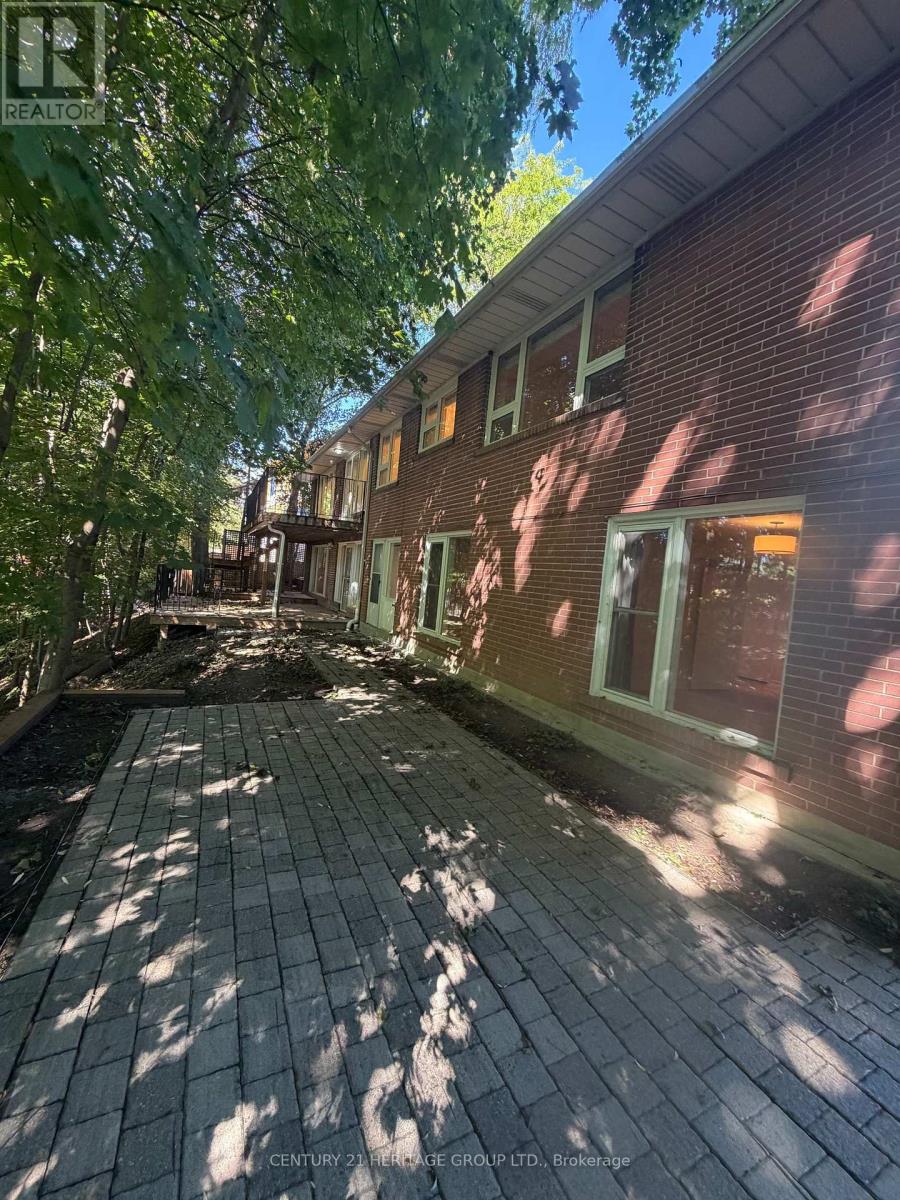 Bsmt - 17 Hi Mount Drive, Toronto, Ontario  M2K 1X3 - Photo 18 - C13724386