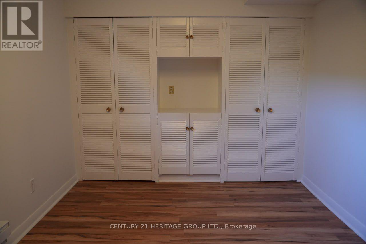 Bsmt - 17 Hi Mount Drive, Toronto, Ontario  M2K 1X3 - Photo 8 - C13724386