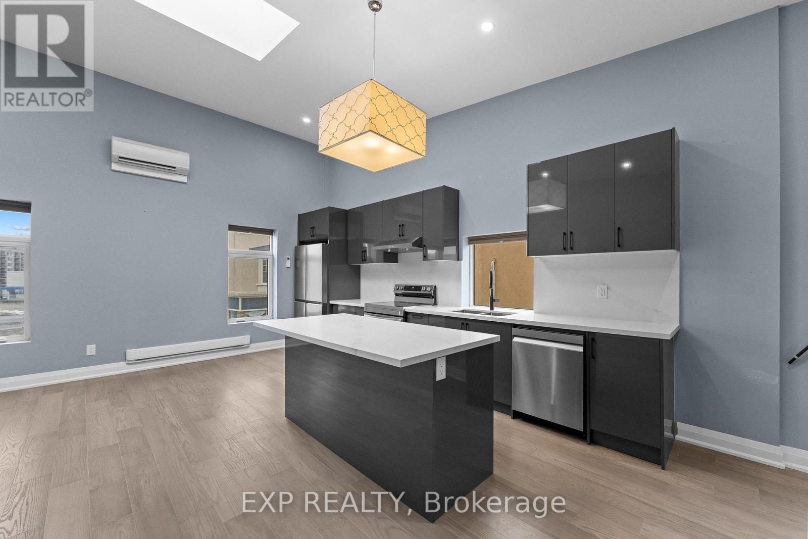 1 - 5850 Ferry Street, Niagara Falls, Ontario  L2G 1S9 - Photo 4 - X12837580