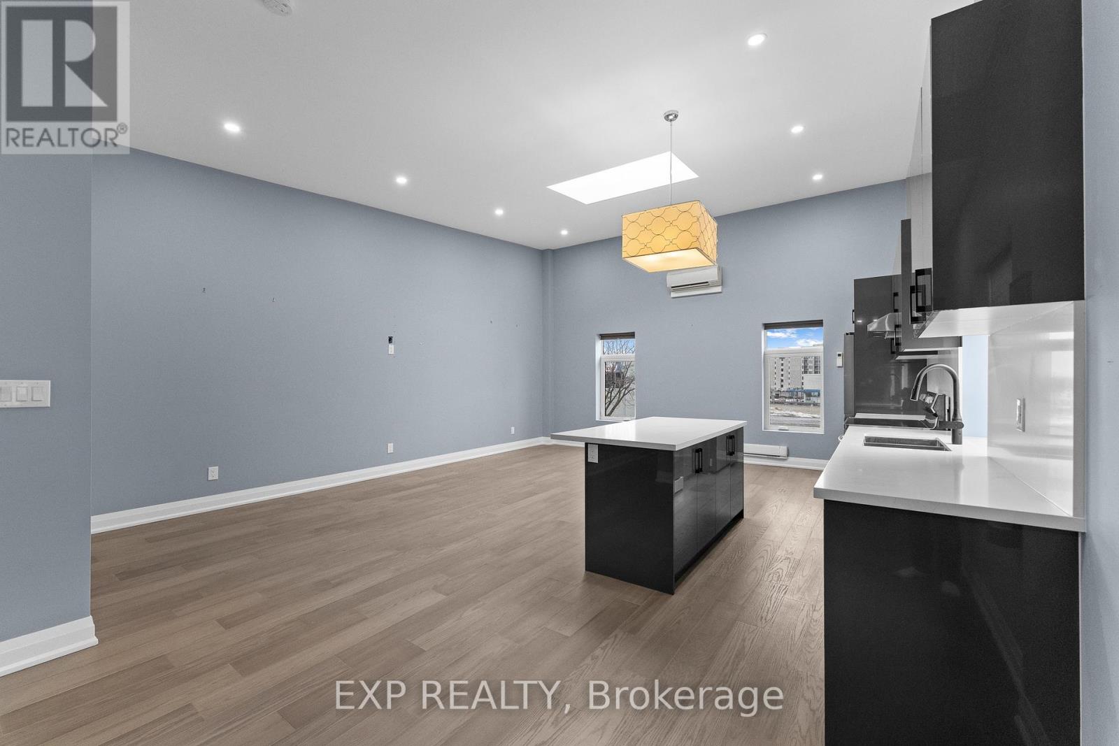 1 - 5850 Ferry Street, Niagara Falls, Ontario  L2G 1S9 - Photo 7 - X12837580
