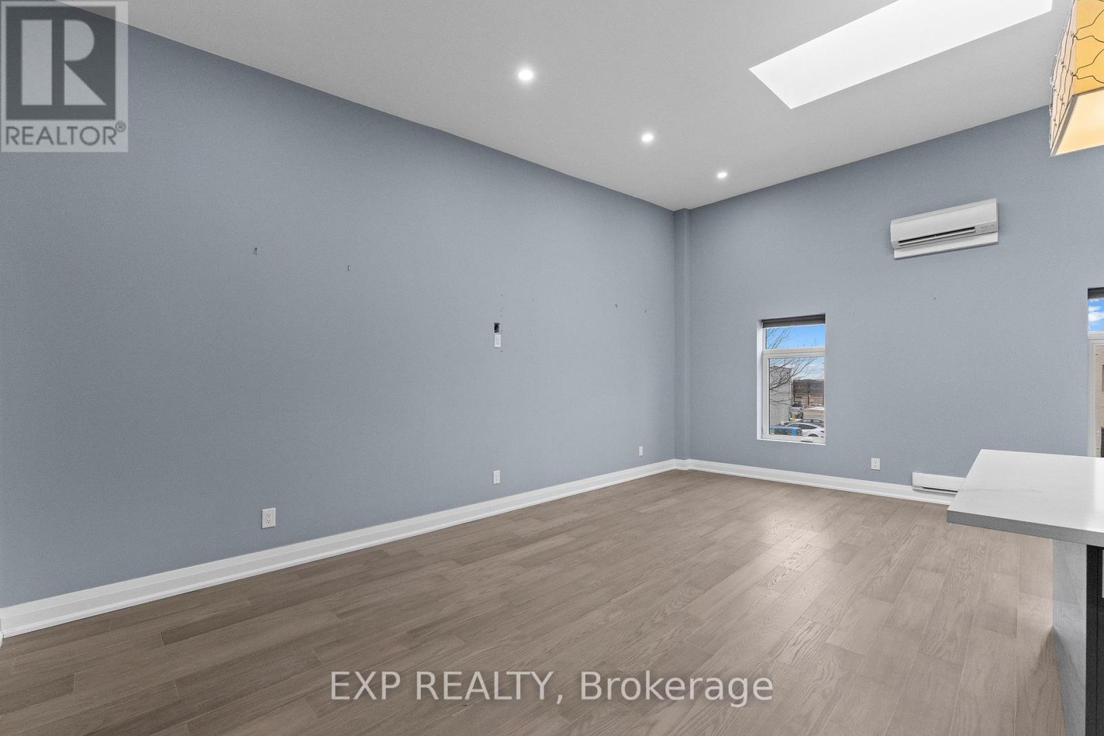 1 - 5850 Ferry Street, Niagara Falls, Ontario  L2G 1S9 - Photo 8 - X12837580