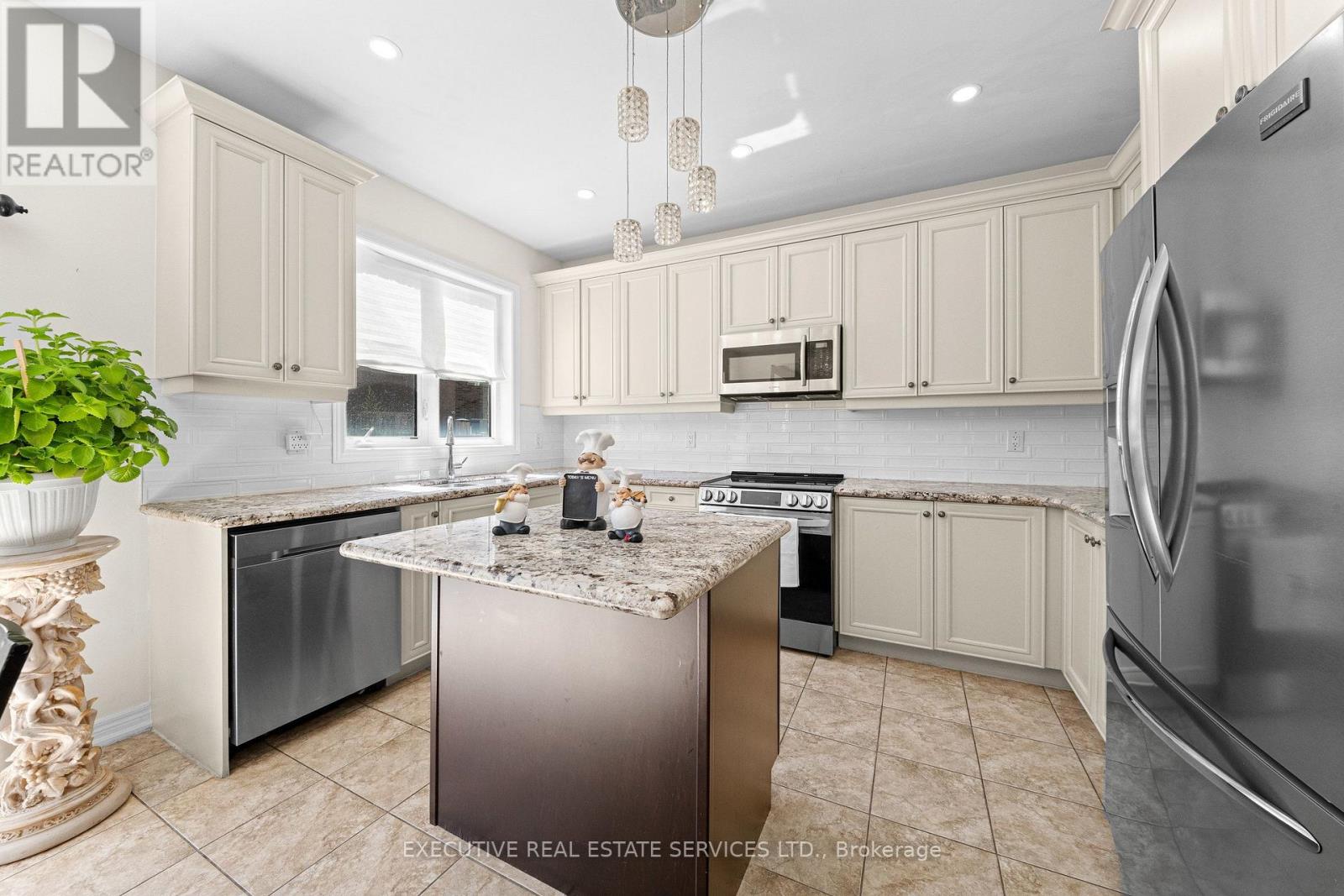 7 Yelands Road, Brampton, Ontario  L7A 3Z8 - Photo 28 - W13724822